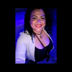 Meet your Posher, Mayela